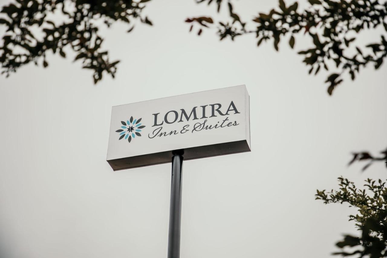 Lomira Inn And Suites 外观 照片